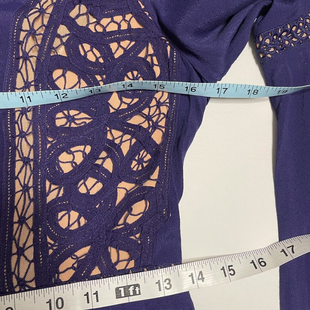 Gianni Bini Mini Dress Size Large Blue Lace Mesh Long Bell Sleeve Nude Lining - Picture 12 of 16
